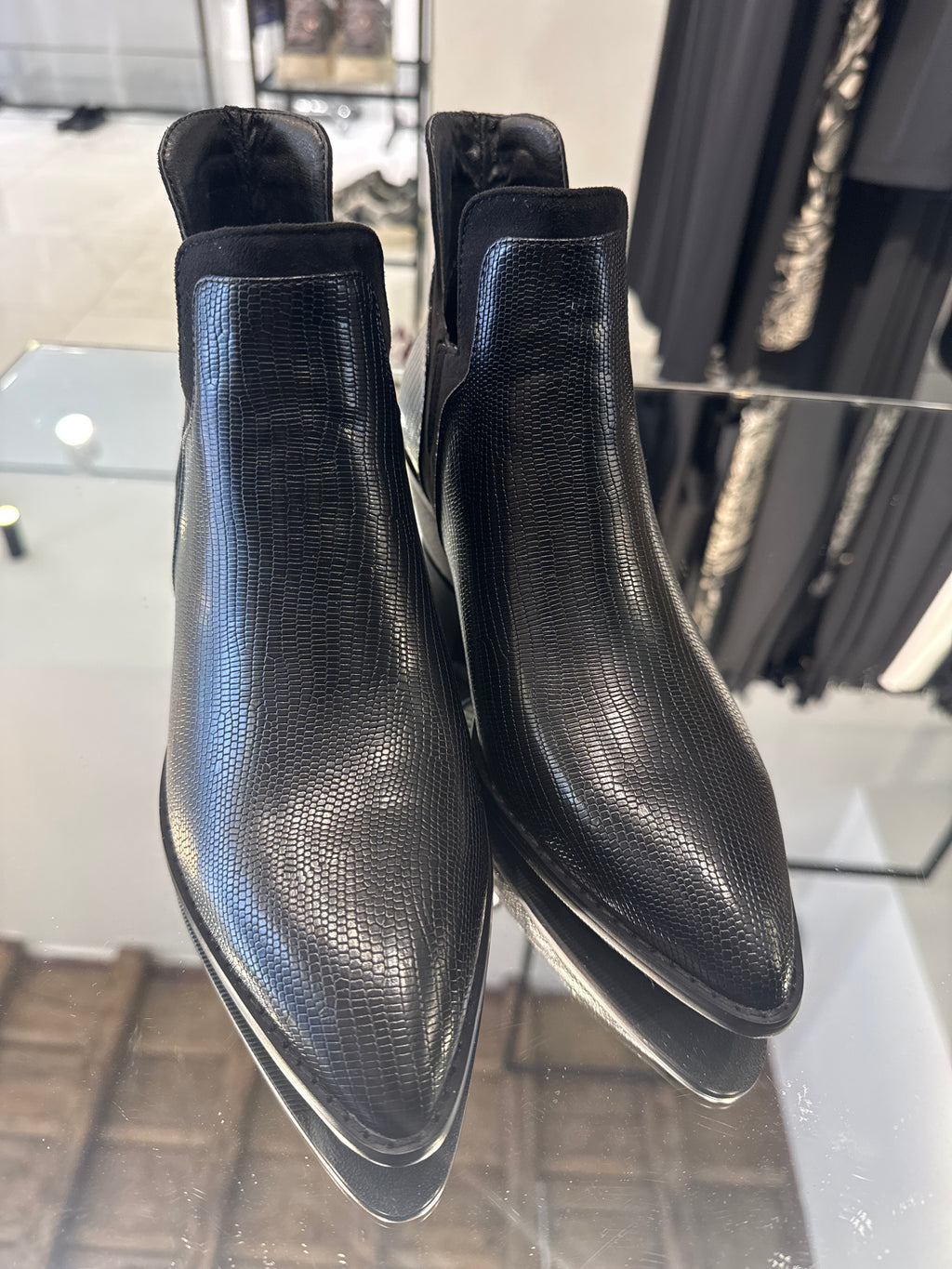 Stivaletto AZAREY basso effetto pitonato in pelle